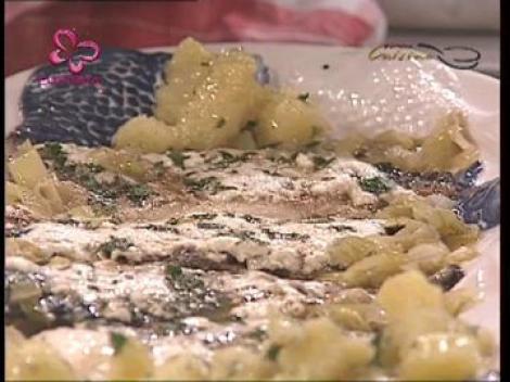 Macrou cu praz si sos de vin