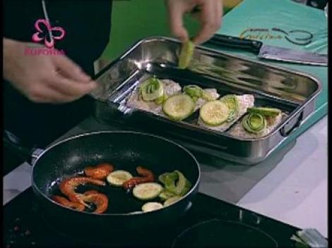 Salau cu legume si sos de capere