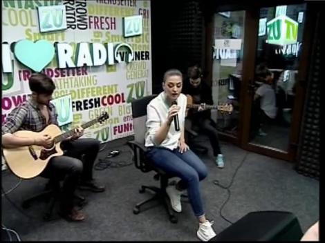 Antonia  - Chica Loca (MorningZU)