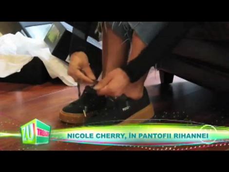 Nicole Cherry are teneși de la Rihanna. Artista este mândră nevoie mare