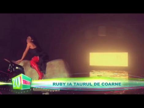 "Condimentele" lui Ruby ne-au cucerit! Cea mai sexy cântăreață din România lansează un clip nou-nouț (Imagini HOT)