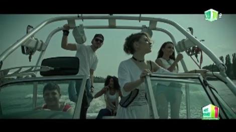 După piesa "Cu un picior în Rai", Jo revine cu single-ul "Que sera sera"