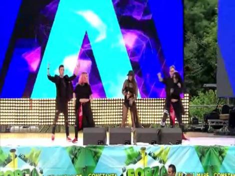 Nicole Cherry - Se poartă vara