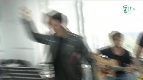 Cenaclul Flacăra, reînviat de Lidia Buble! Artista a cântat LIVE, la Radio ZU, alături de Emilian Nechifor, piesa "Taina": "În seara asta, mamă, lumea e a mea! O lume de 20 de ani"