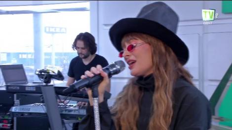 PREMIERĂ LIVE! "Du-te-mă", Delia, că va fi hit piesa asta! Așteptarea a luat sfârșit: "Tu frământă-mă pe mine, pân' la felul principal"