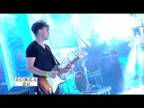 Ei sunt, nu ai cum să-i confunzi! Sunt trei și succesul le surâde de peste 10 ani. Băieții de la 3 Sud Est s-au auzit LIVE, la FORZA ZU