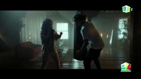 Becky G și Digital Farm Animals au lansat piesa Next to you part part II