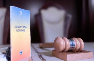 Pensionarii români și-ar putea câștiga dreptul la indexarea pensiilor, în Justiție