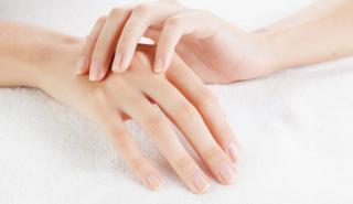 Unghiile și sănătatea: ce spune starea sau aspectul unghiilor despre sănătatea ta?