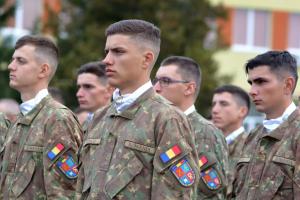 Cine susține stagiul militar obligatoriu în România. Sociolog: "Majoritatea se tem de escaladarea unui conflict"