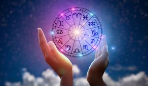 Horoscop 17 aprilie 2024. Vărsătorii au parte de noroc pe toate planurile, Peștii sunt dezamăgiți în dragoste