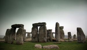 Stonehenge ar putea intra pe lista patrimoniului UNESCO în pericol. Celebrul sit preistoric este amenințat de un tunel rutier