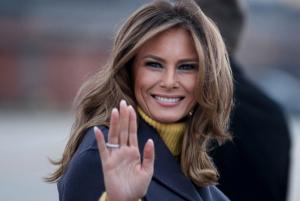 Pozele pe care astăzi le-ar vrea șterse au ieșit la suprafață! Cum arăta Melania Trump acum 25 de ani – FOTO