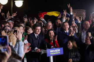 Nicuşor Dan: Mulţumiri cetăţenilor români din Republica Moldova. Împreună vom continua drumul european