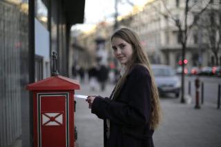 Scrisoare către bărbatul care m-a învățat cum e să fii iubită doar pe jumătate