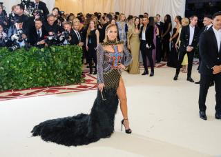 Biletul la Met Gala costă cât un apartament. Din culisele unui preț exorbitant