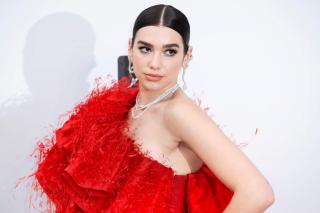 Dua Lipa a făcut publice imaginile de la nunta de poveste din Sicilia. Cine au fost invitații de top