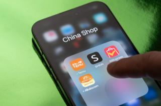 De la 1 iulie 2026 se scumpește shopping-ul online din afara UE. Cât plătești în plus pe comenzile de la platformele chinezești