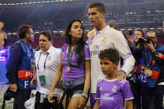 Singurul român invitat la nunta anului, alături de Cristiano Ronaldo și Georgina Rodriguez. Cum s-au cunoscut cei doi