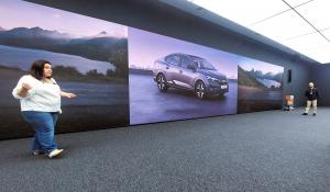 GALERIE FOTO | Dacia lansează Logan XX pentru a marca 20 de ani de la lansarea primului model