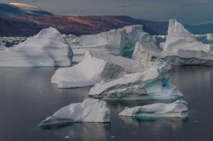 Fenomene misterioase ale încălzirii globale: un tsunami timp de nouă zile în Groenlanda