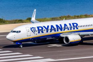 Amendă record pentru Ryanair din cauza ”taxărilor abuzive”: reacția companiei