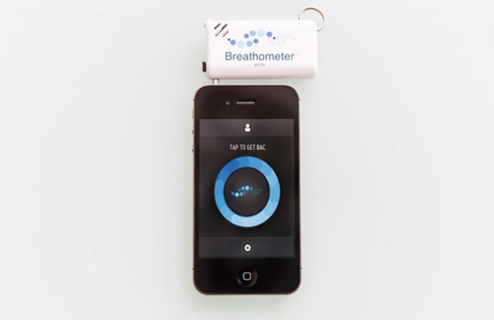 Breathometer, un accesoriu pentru smartphone care-ti spune cat ai baut ...