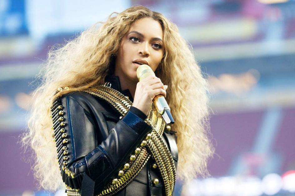 Nu este perfectă! Cum arată Beyonce în poze neprelucrate în Photoshop ...