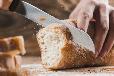 De ce nu ar mai trebui să consumați pâine feliată. Aceste motive o să vă facă să vă gândiți de două ori atunci când o cumpărați